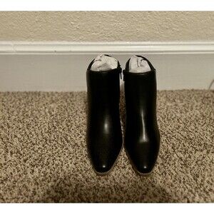 Justfab Dakota Women's Heeled Faux Leather Bootie in Black Caviar Size US 7.5